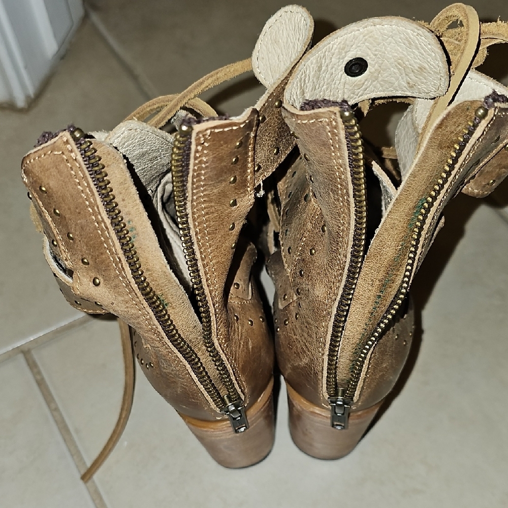 Free bird size 9 brandy block heel open toe shoe - Picture 6 of 8